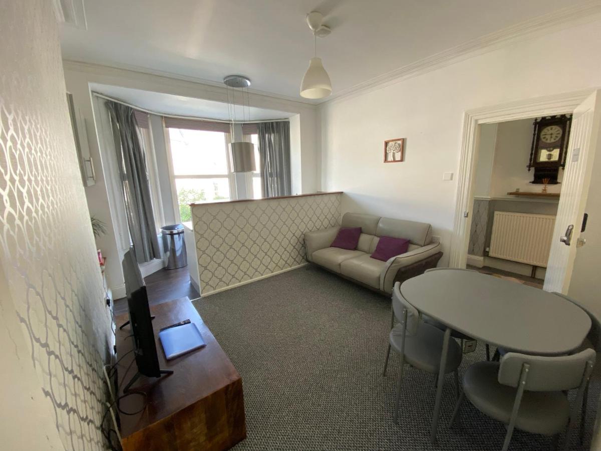 The Walnut Suite Lovely One Bedroom Flat In Stoke. 플리머스 외부 사진